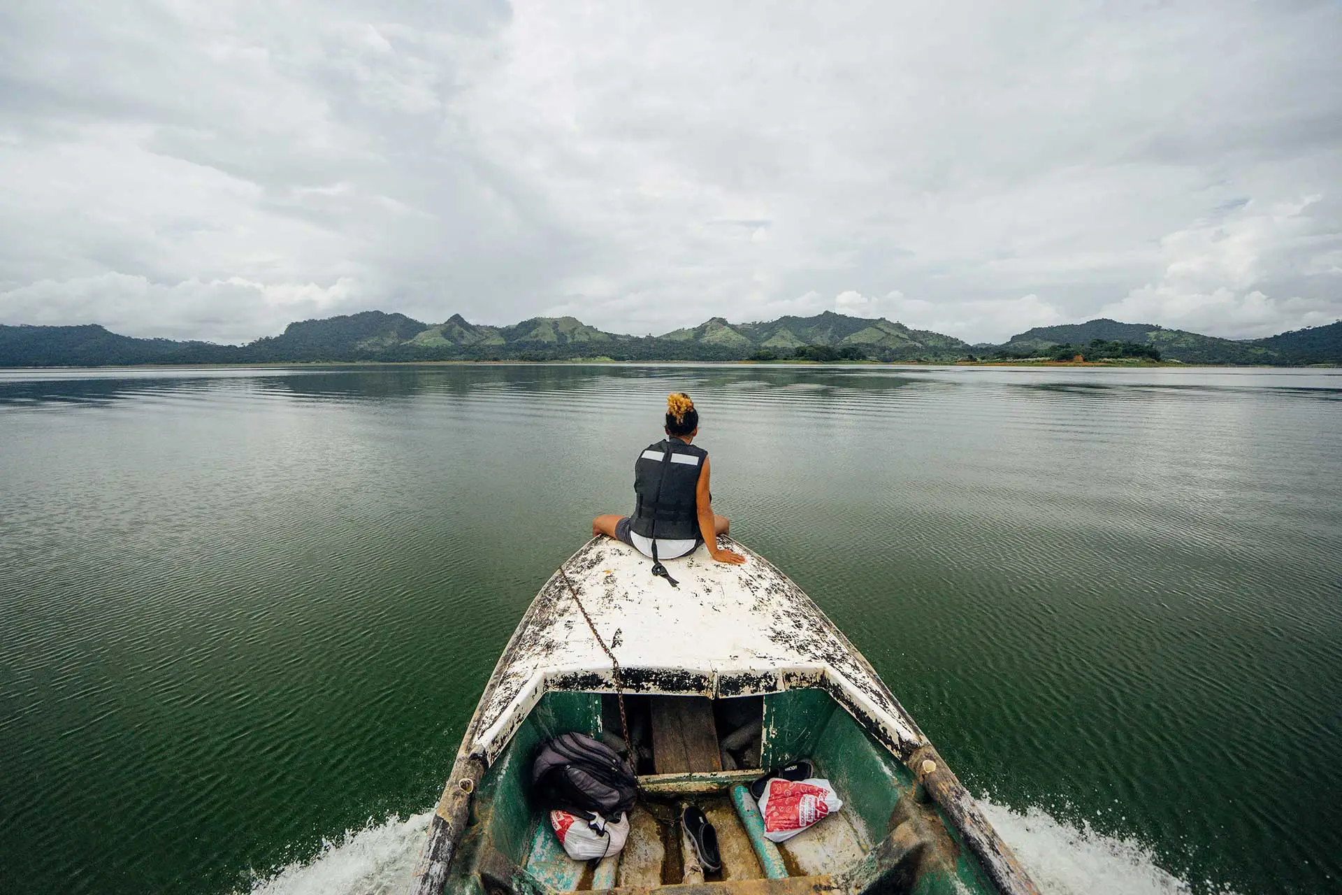 Ride through Panama’s famous landscapes